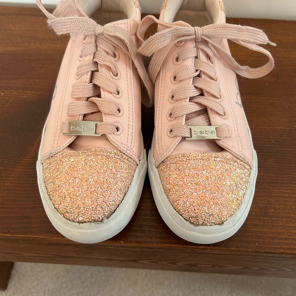 Girls size 3 Bebe sneakers - Picture 3 of 6